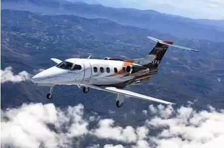 關于加快通用航空產業發展的決定